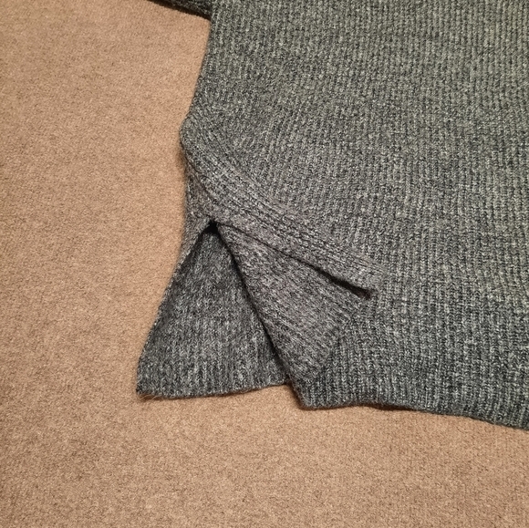 Old Navy Women's Sweater Gray Plus Size XXL - Picture 3 of 5